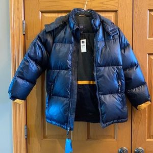 Gap Kids Puffer Jacket. Boys. Size XXL (14-16). Down fill. Zipper closure. New.